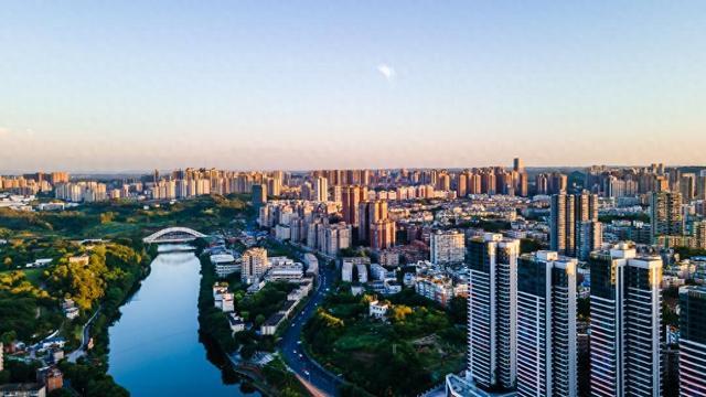 四川自貢:買(mǎi)房最高獲11萬(wàn)元補(bǔ)貼,已掛牌出售、出租住房不計(jì)入家庭住房套數(shù)